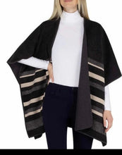 Load image into Gallery viewer, Ike Behar Womens Wrap With Sherpa One Size