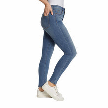 Load image into Gallery viewer, Jessica Simpson Ladies' High Rise Jean