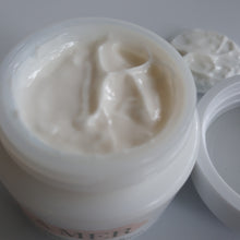 Load image into Gallery viewer, La Mer The Moisturizing Soft Cream 1 oz Open Box