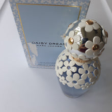Load image into Gallery viewer, Marc Jacobs Daisy Dream Ladies Eau De Toilette, 3.4-fl Oz Damaged box