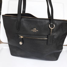 Load image into Gallery viewer, Coach Taylor Black Tote in Pebble Leather Black