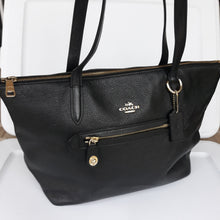 Load image into Gallery viewer, Coach Taylor Black Tote in Pebble Leather Black