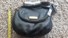 Load image into Gallery viewer, Marc Jacobs Q Natasha Cross Body Bag, Black, One Size