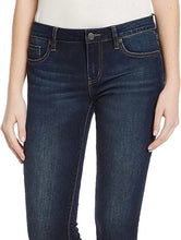 Load image into Gallery viewer, Buffalo David Bitton Women's Mid-Rise Super Soft Capri Jeans