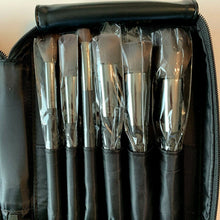 Load image into Gallery viewer, Laruce Beauty Ann 13 Piece Makeup Brush Set with Case and Dust Cover