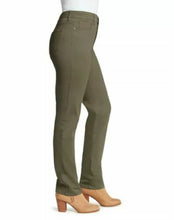 Load image into Gallery viewer, Gloria Vanderbilt Women's Classic Amanda High Rise Tapered Jean
