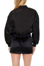 Load image into Gallery viewer, Forever 21 women&#39;s Puff Bomber Jacket Black Small
