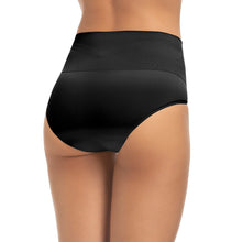 Load image into Gallery viewer, Gloria Vanderbilt Ladies&#39; Seamless Shaping Brief Medium Control Soft Yarn
