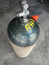 Load image into Gallery viewer, Luxfer Scuba 30”H Tank CTC DOT-3AL3000 S80 3000PSI + Valve

