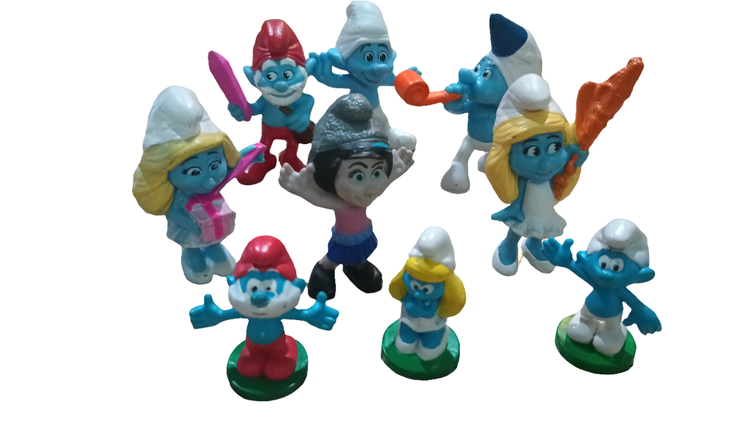 Lot of 9 - McDonald’s Smurfs and smurfettes - 2010 & 2013