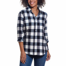 Load image into Gallery viewer, Weatherproof Vintage Women’s Flannel Shirt

