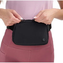 Load image into Gallery viewer, Lole Unisex Belt Bag Crossbody Fanny Pack Waist Bag, Black 7.5in X 5in X 2in
