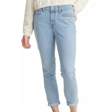 Load image into Gallery viewer, Levis Boyfriend Relaxed Fit Tapered Legs Mid Rise Women&#39;s Jeans
