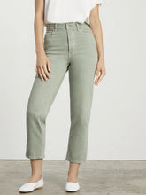 Load image into Gallery viewer, Calvin Klein Jeans Women&#39;s High Rise Skinny Jean
