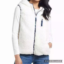 Load image into Gallery viewer, Weatherproof Vintage Ladies&#39; Comfy Vest
