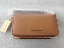 Load image into Gallery viewer, Michael Kors Jet Set Travel Large Smartphone Wristlet - Acorn Brown - NWT - Auth
