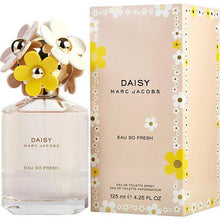 Load image into Gallery viewer, Marc Jacobs Daisy 4.2 Oz Eau So Fresh Women Eau De Toilette Spray
