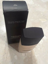 Load image into Gallery viewer, Laura Mercier Flawless Fusion Ultra longwear Foundation 1oz New Pick your shade.
