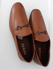 Load image into Gallery viewer, Guess Men&#39;s Loafers Leather Size 10
