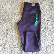 Load image into Gallery viewer, New With Defect 32 Degrees Heat Plum Fleece Women&#39;s Jogger Pants XL
