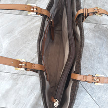 Load image into Gallery viewer, NewNoTag Michael Kors Jet Set Large Travel Shoulder Signature Tote
