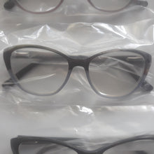 Load image into Gallery viewer, Design Optics by Foster Grant Reading Glasses, 3 Pack +3.00
