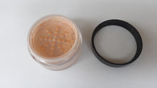 Load image into Gallery viewer, Laura Mercier Secret Brightening Powder Under Eyes 0.14oz
