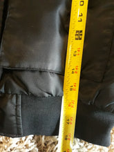 Load image into Gallery viewer, Forever 21 women&#39;s Puff Bomber Jacket Black Small
