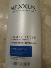 Load image into Gallery viewer, Nexxus Humectress Normal to Dry Hair Ultimate Moisture Conditioner
