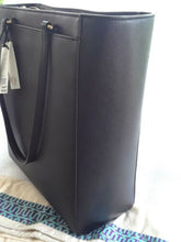 Load image into Gallery viewer, Tory Burch Robinson North South Leather Tote Bag Black
