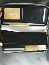Load image into Gallery viewer, MICHAEL KORS MERCER TRAVEL CONTINENTAL LEATHER WALLET BLACK $ 168.00
