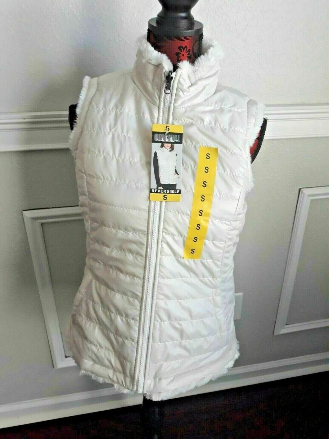 Nicole Miller Ivory Reversible Puffer Full Zip Vest Size S Small NWT Womens