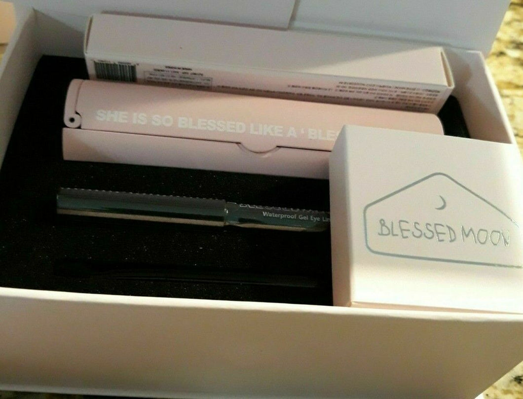 Blessed Moon Melomance On-The-Go Cosmetic Kit