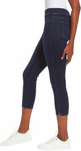 Load image into Gallery viewer, Gloria Vanderbilt Women&#39;s Pull-on Crop Pant
