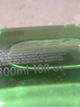 Load image into Gallery viewer, Molton Brown Infusing Eucalyptus Bath &amp; Shower Gel 300ml
