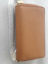 Load image into Gallery viewer, Michael Kors Jet Set Travel Large Smartphone Wristlet - Acorn Brown - NWT - Auth
