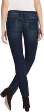 Load image into Gallery viewer, Buffalo David Bitton Women&#39;s Mid-Rise Super Soft Capri Jeans
