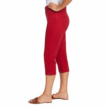 Load image into Gallery viewer, Gloria Vanderbilt Women&#39;s Amanda Capri Classic Rise Jean
