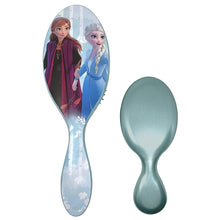Load image into Gallery viewer, Wet Brush Disney Frozen Detangling Accessory Bundle
