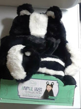 Load image into Gallery viewer, Little Miracles Animal Hugs Hooded Blanket with Plush, 2pc Set (Skunk)
