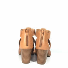 Load image into Gallery viewer, Style Co Janinaa Block-Heel women Sandals Coffee
