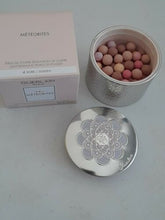 Load image into Gallery viewer, Guerlain Meteorites Light Revealing Pearls of Powder 25 g / 0.8 oz #4 Golden
