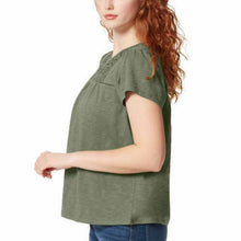 Load image into Gallery viewer, Ella Moss Ladies Eyelet Knit Top
