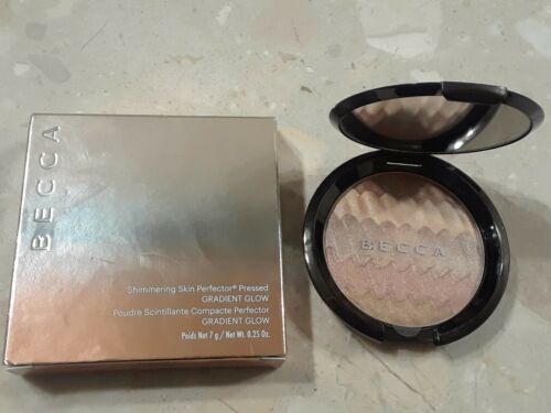 Becca Shimmering Skin Perfector Pressed Highlighter in Gradient Glow