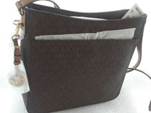 Load image into Gallery viewer, MICHAEL KORS JET SET TRAVEL LARGE MESSENGER CROSSBODY BROWN NEW NWT
