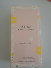 Load image into Gallery viewer, Marc Jacobs Daisy 4.2 Oz Eau So Fresh Women Eau De Toilette Spray

