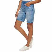 Load image into Gallery viewer, DKNY Jeans Women&#39;s Comfort Stretch Pull-on Bermuda Short

