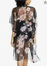 Load image into Gallery viewer, Cyn &amp; Luca Women&#39;s Swimsuit and Kimono Set
