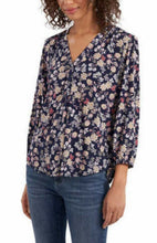 Load image into Gallery viewer, Vince Camuto Womens V Neck Shirt Top
