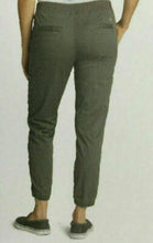 Load image into Gallery viewer, Eddie Bauer Ladies&#39; Laid-Back Relaxed Twill Stretch Jogger Pants
